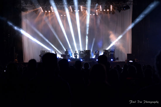 wax-prod-rocks-proud-indochine